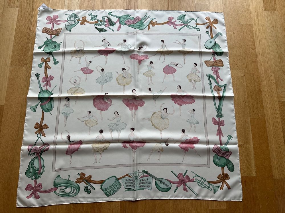 foulard L'Univers soie TBEG vintage scarf 88 x 90 cm