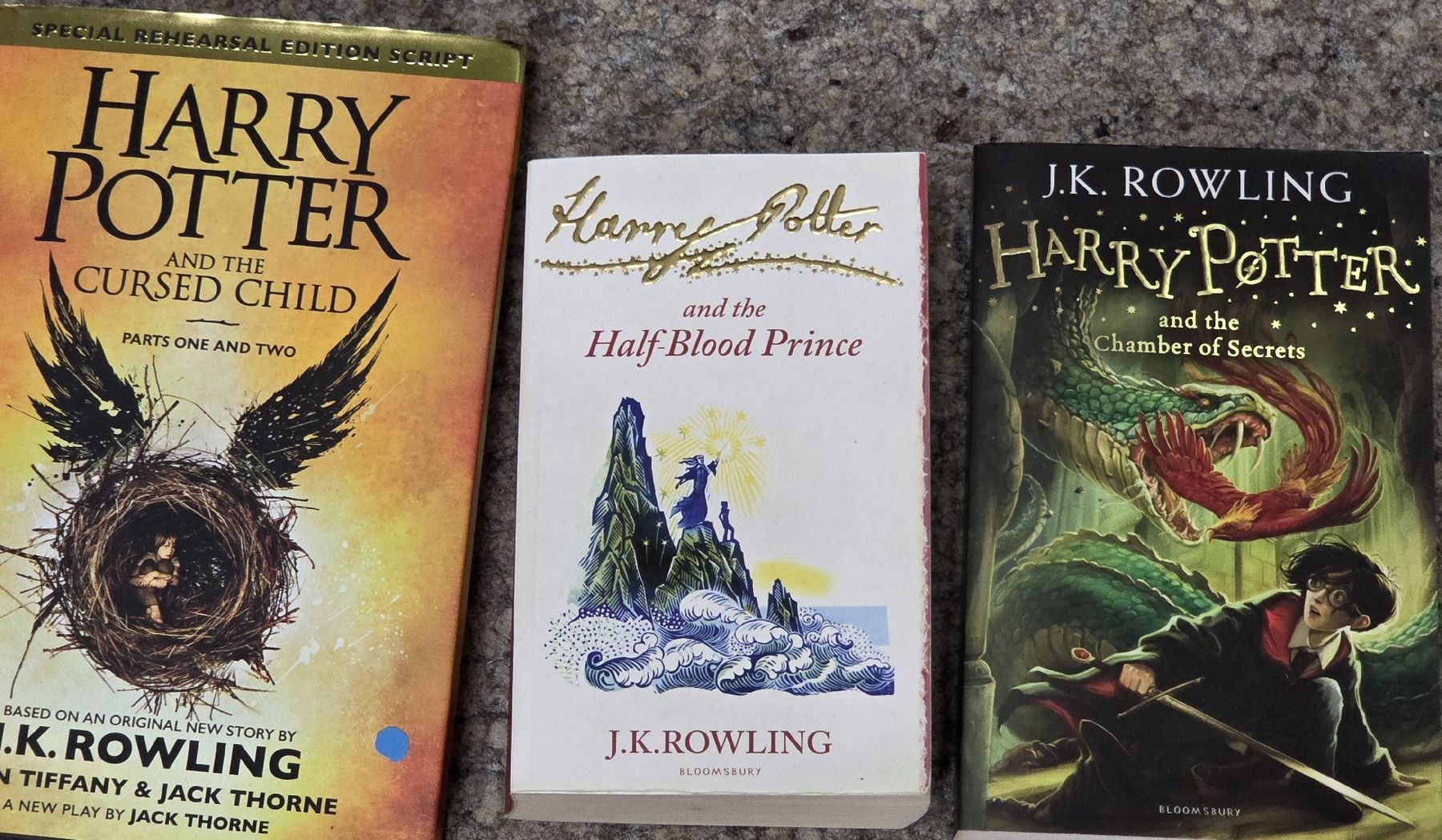 Bücher: 3 Harry Potter Bücher auf Englisch – Gebraucht aus Reinach BL von _MasterK_ 3