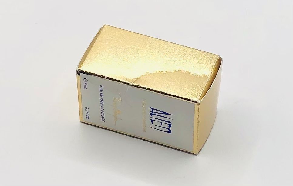 Mugler Parfum & Eau de Toilette: Miniature Mugler - Alien Essence Absolue Eau de Parfum 6 ml – Gebraucht aus Fully von  8