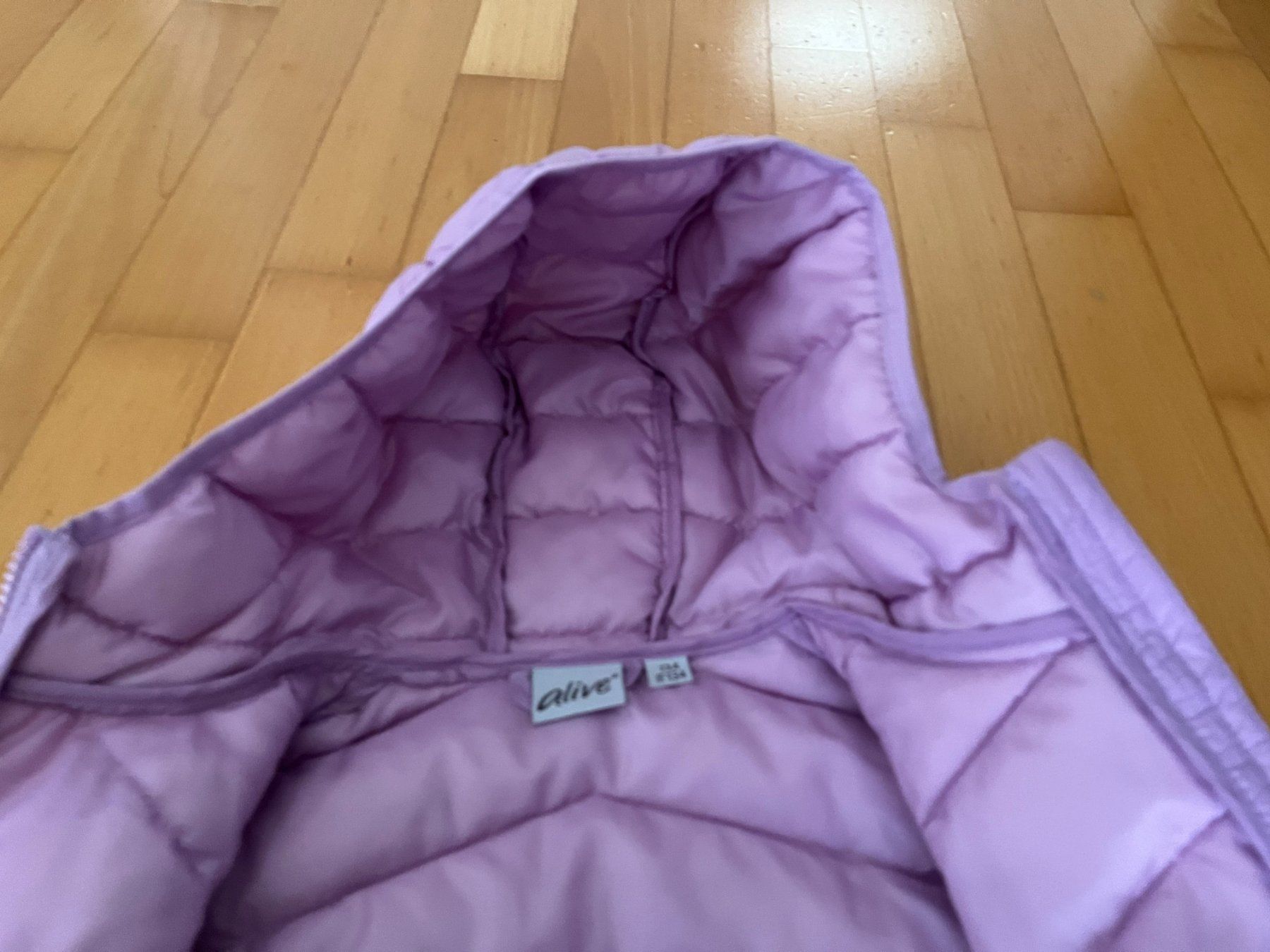 Jacken & Mäntel: Übergangsjacke/Steppjacke Mädchen Grösse 134 – Gebraucht aus Muttenz von Juvenile33 2