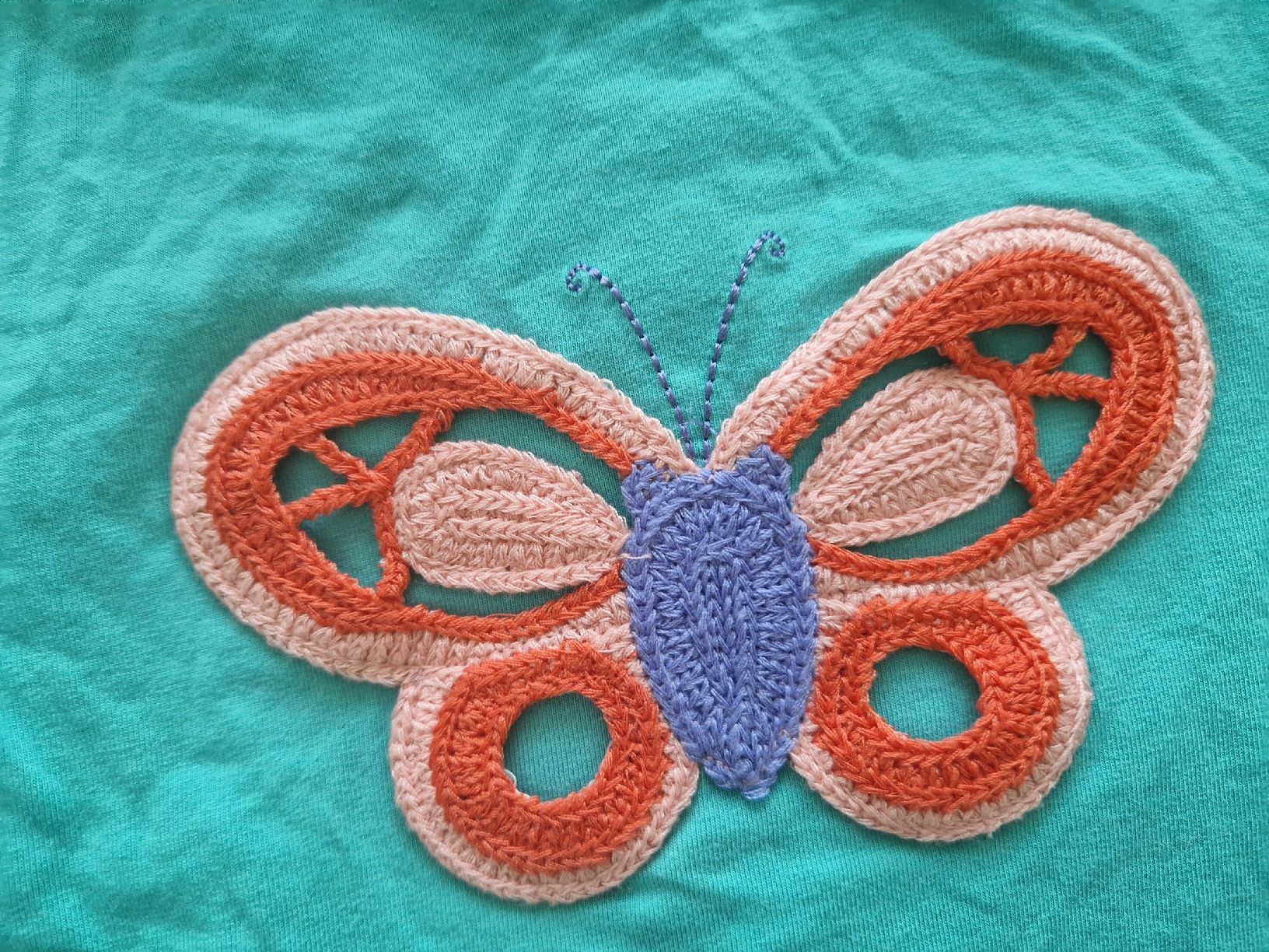 Blusen, T-Shirts & Tops: T-Shirt grösse 98 Schmetterling – Gebraucht aus Heimberg von Eleanor20 2