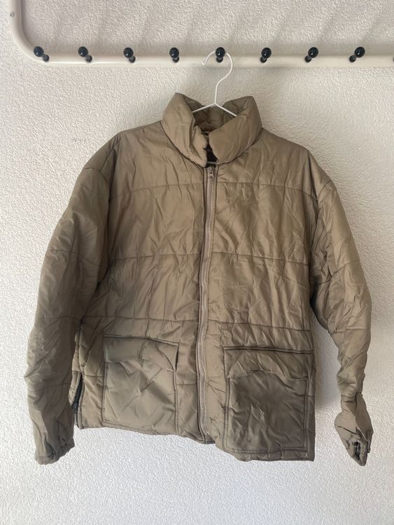 Chevignon Jacken: Vintage Chevignon Beige Down Jacket L – Gebraucht aus Lausanne von amaury.h