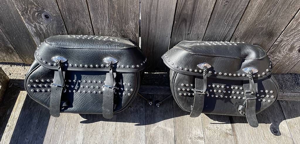 Valigie: Harley sacoches softail – Usato da chateau d oex venduto da Nic75