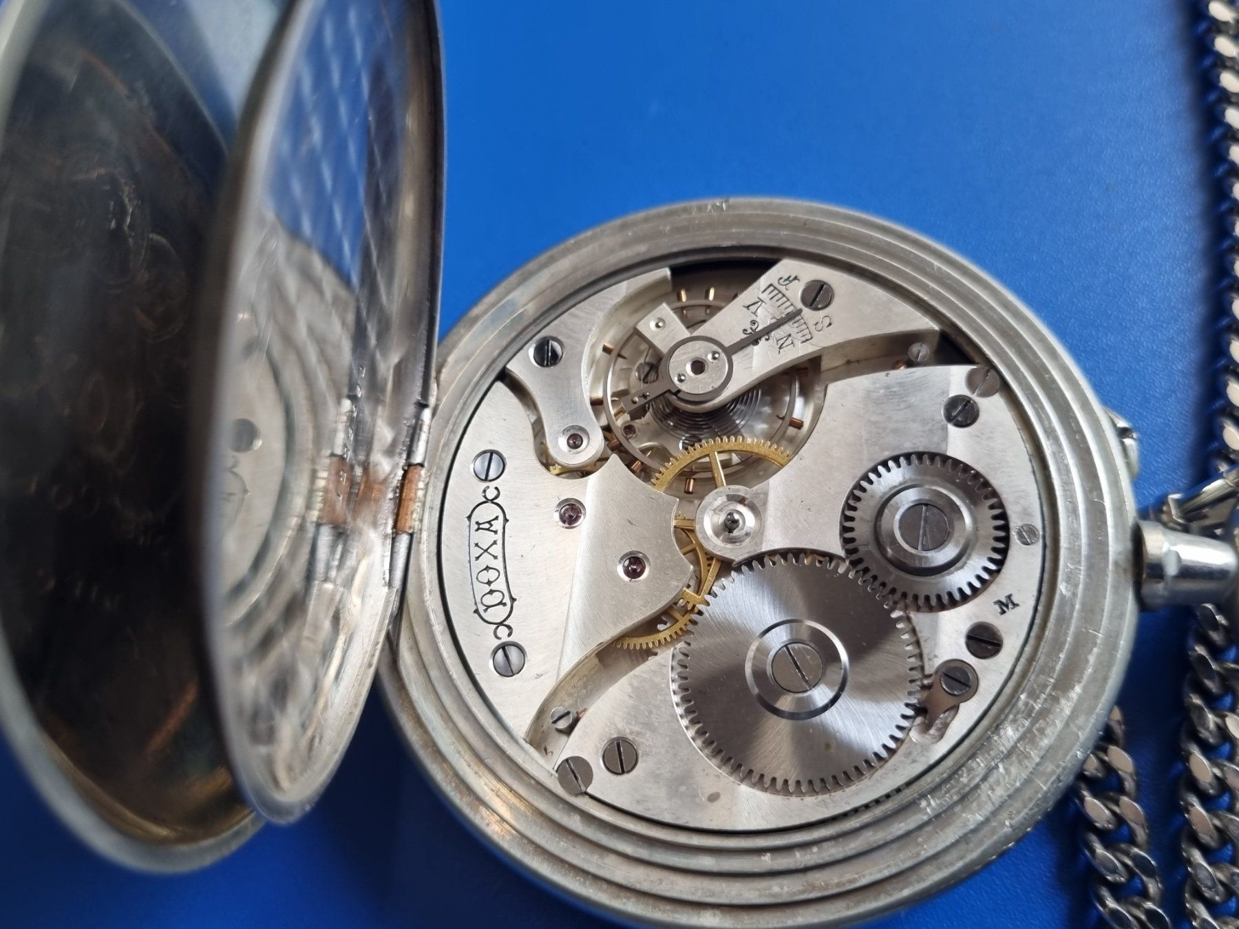 Doxa Orologi: GROSSE DOXA Eisenbahnuhr – Usato da Schaffhausen venduto da Leveron13 4