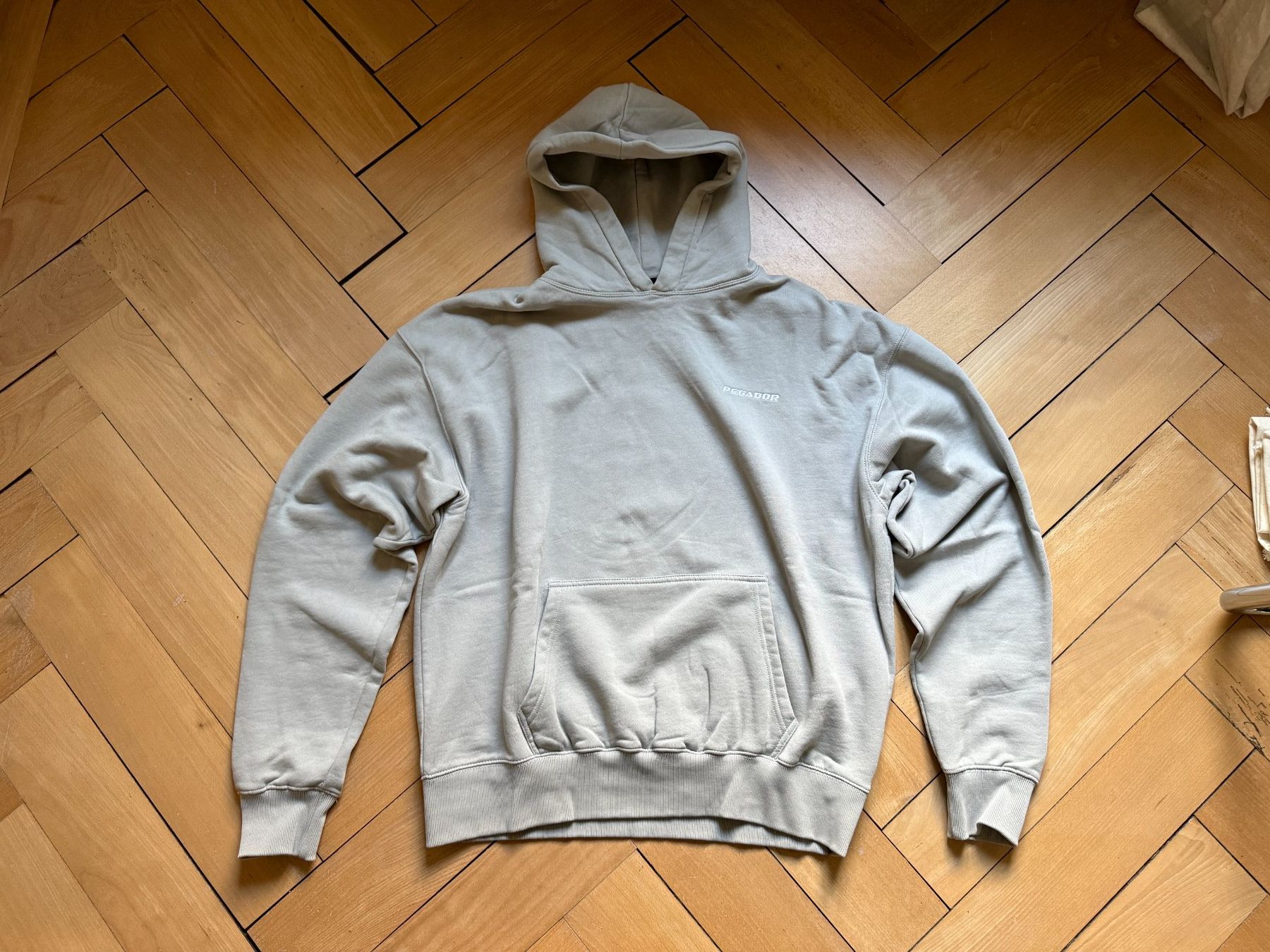 Pegador Pullover & Sweatshirts: PEGADOR - Hoodie Pullover hellgrau oversized M – Gebraucht aus Zürich von Diazaio