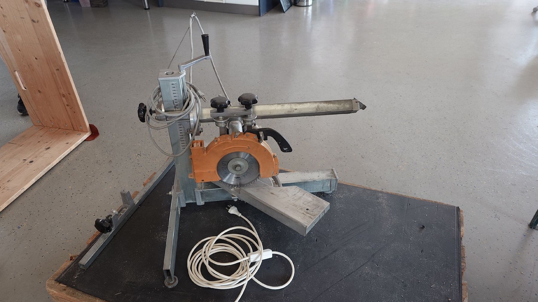 Seghe: Kenwood Universalsäge Type M40. – Usato da Bolken venduto da WHITE-1 7