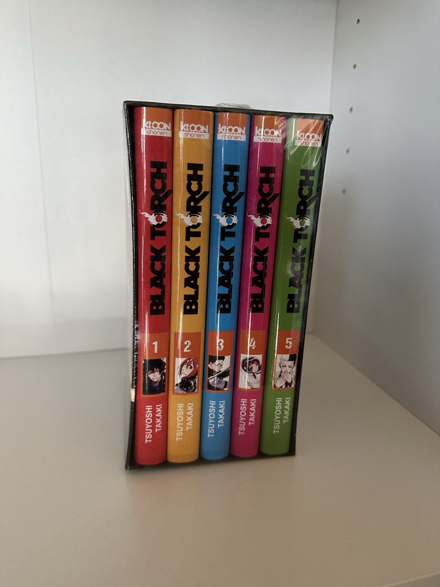 Fumetti: Coffret Black Torch – Nuovo e nell'imballaggio originale da Corgémont venduto da Chloesellsthings 1