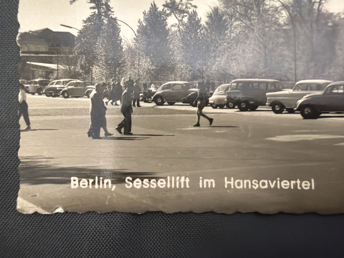 Cartoline postali: Ansichtskarte Berlin Sessellift Hansaviertel – Usato da Wettingen venduto da BAG4478 1