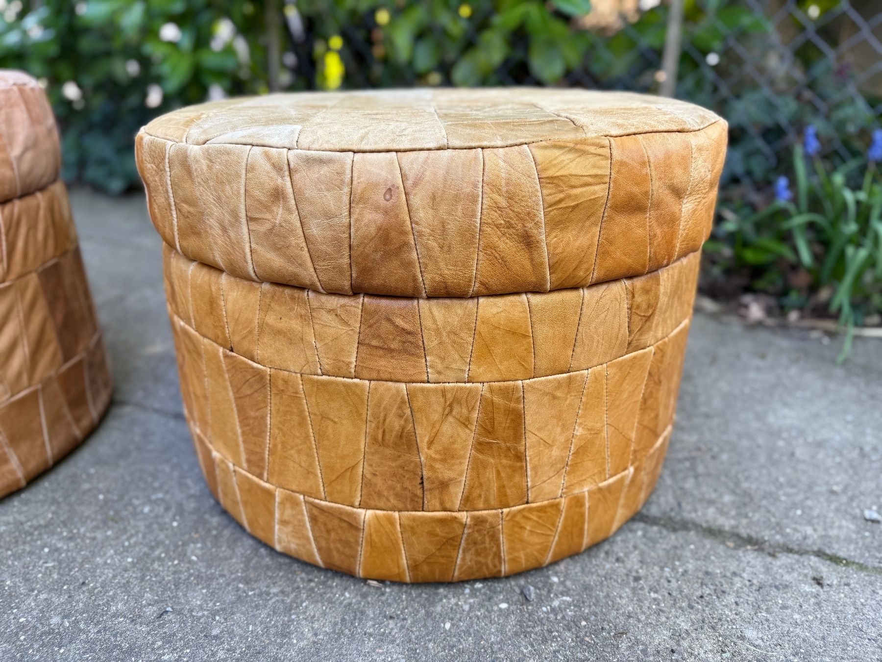 Sgabelli: Hocker Truhe Pouf // Leder // C – Usato da Schinznach-Dorf venduto da mix 1