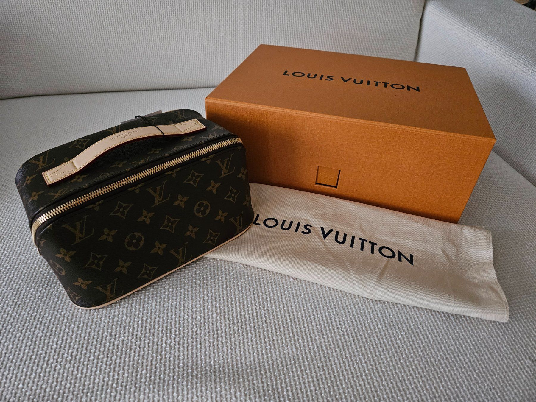 Louis Vuitton Custodie per cosmetici: Louis Vuitton Kosmetiktasche M11750 – Nuovo e nell'imballaggio originale da Romanshorn venduto da KUDA5 2