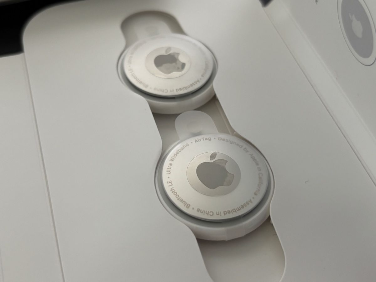 Apple Schlüsselanhänger & - bänder: 3 x Air Tag NEW – Neu und originalverpackt aus Mellingen von Guilhermefurlan 2