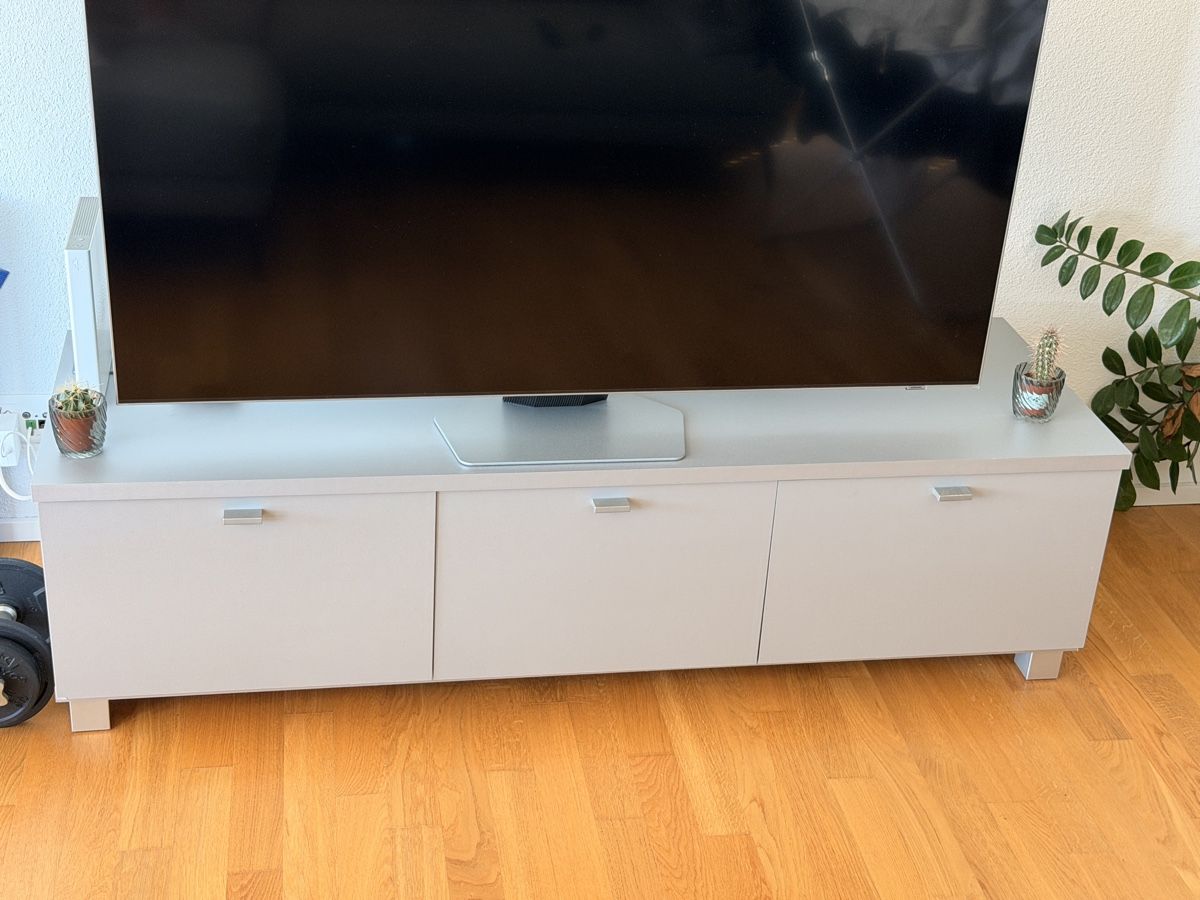 TV Möbel: TV-Möbel Blaeuer Schweizer Holz grau – Gebraucht aus Triengen von marco_westphal