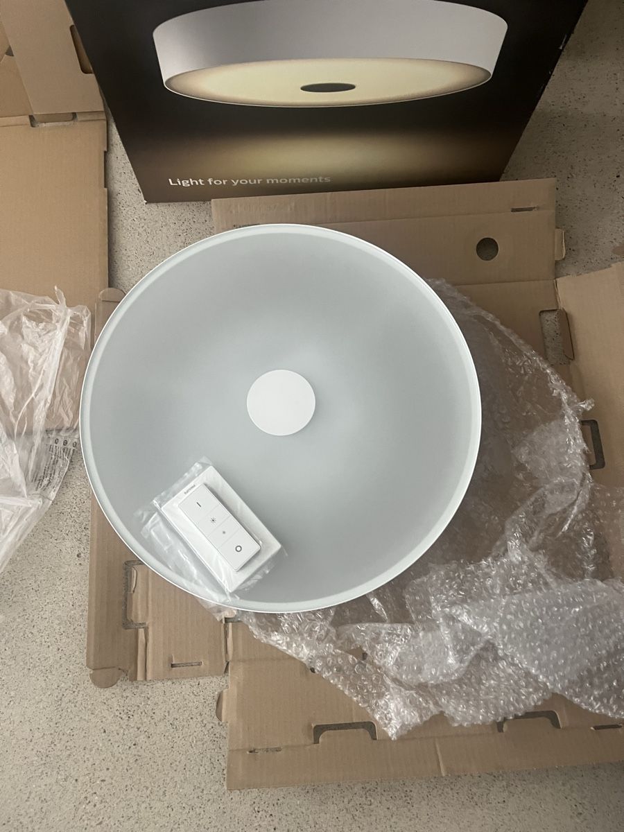 Philips Lampadari & plafoniere: Philips Hue Fair Basis BT 3000 lm – Usato da Zürich venduto da Jaskam 3
