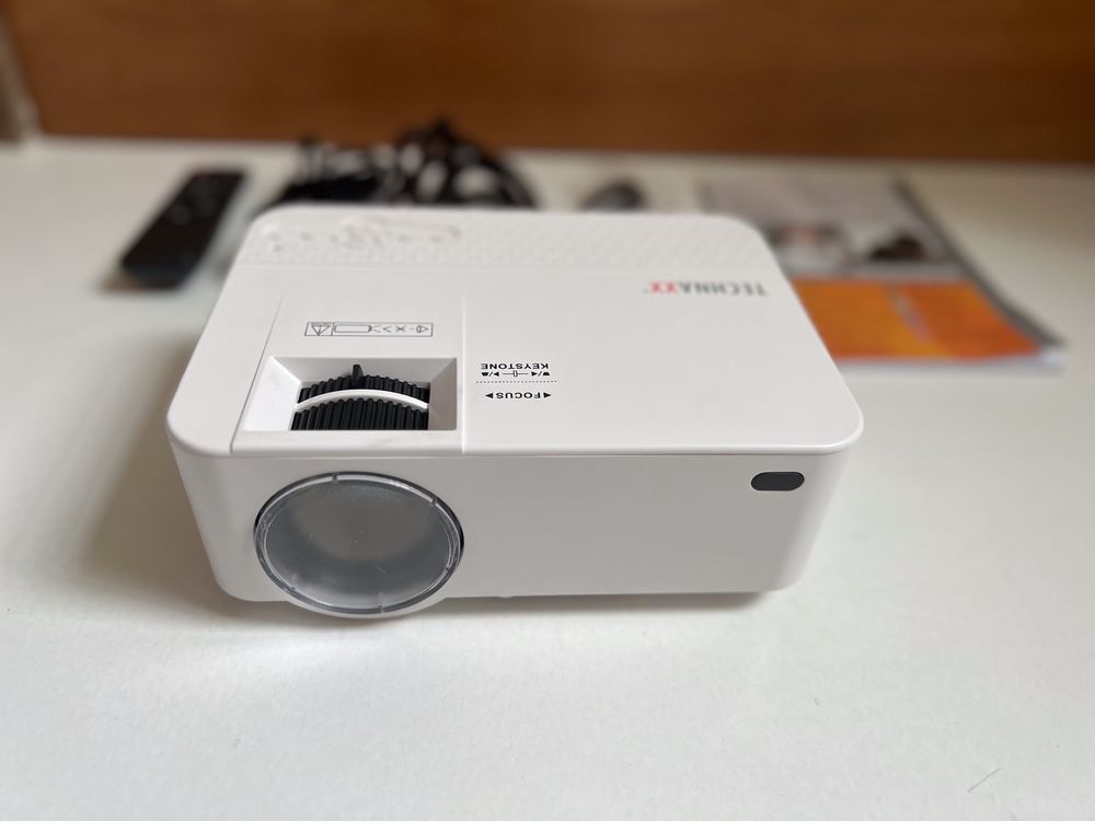 Mini LED Beamer TX-113 (TECHNAXX) (Gebraucht) in Chur für CHF 36 – mit ...