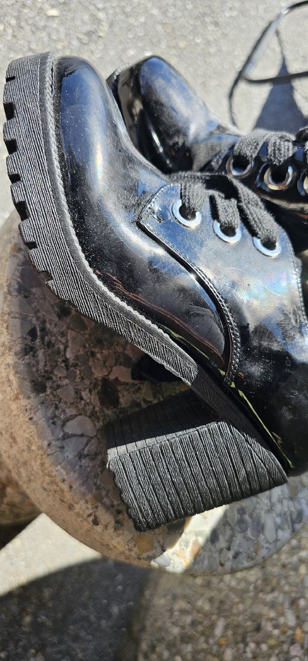 Scarpe da donna: Schwarze Lack-Schnürschuhe Gr. 37 Plattform-Absatz Chunky – Usato da Ferden venduto da jemyce 1