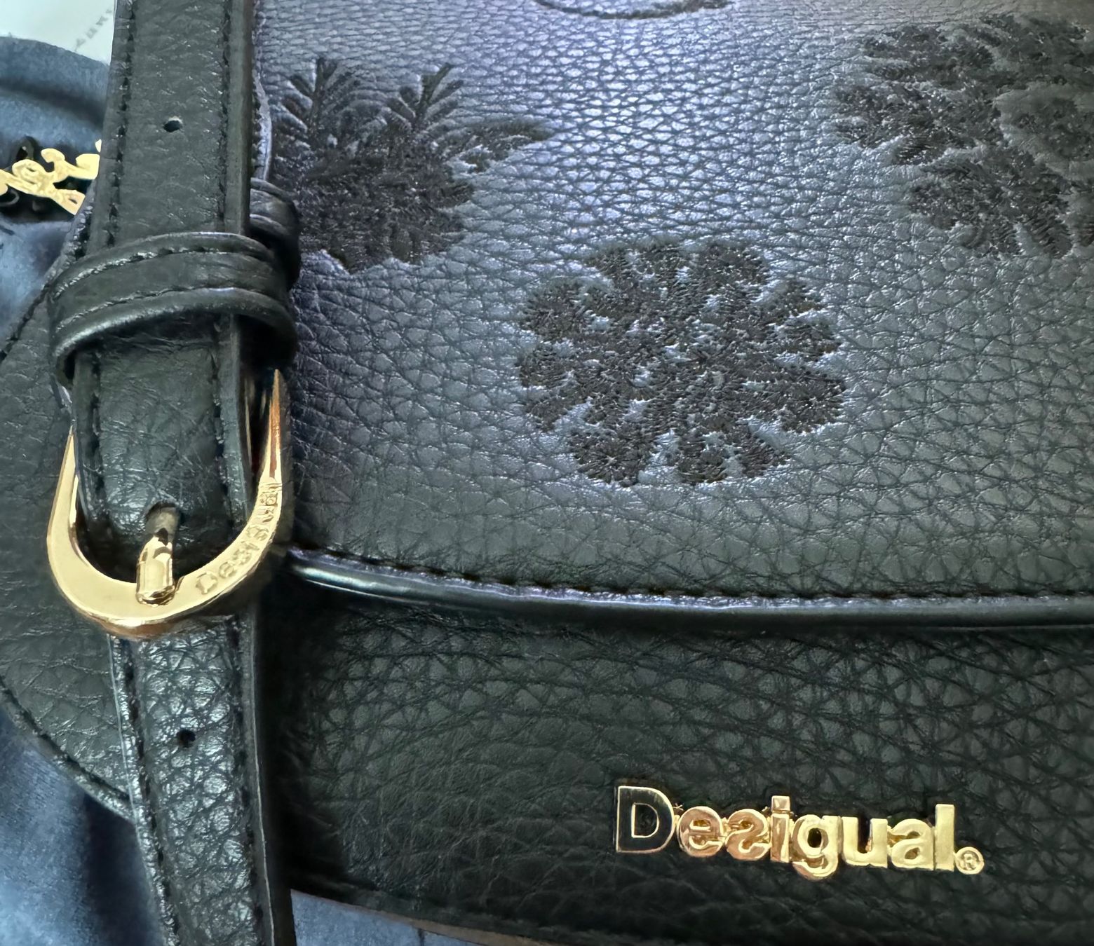 Desigual Borse da donna: Desigual Umhängetasche – Nuovo (secondo la descrizione) da Herzogenbuchsee venduto da zukerka 6
