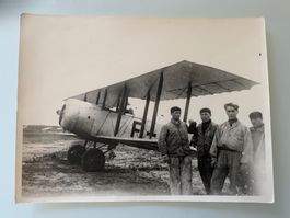 Foto Doppeldecker ähnlich wie im ersten Weltkrieg benutzt
