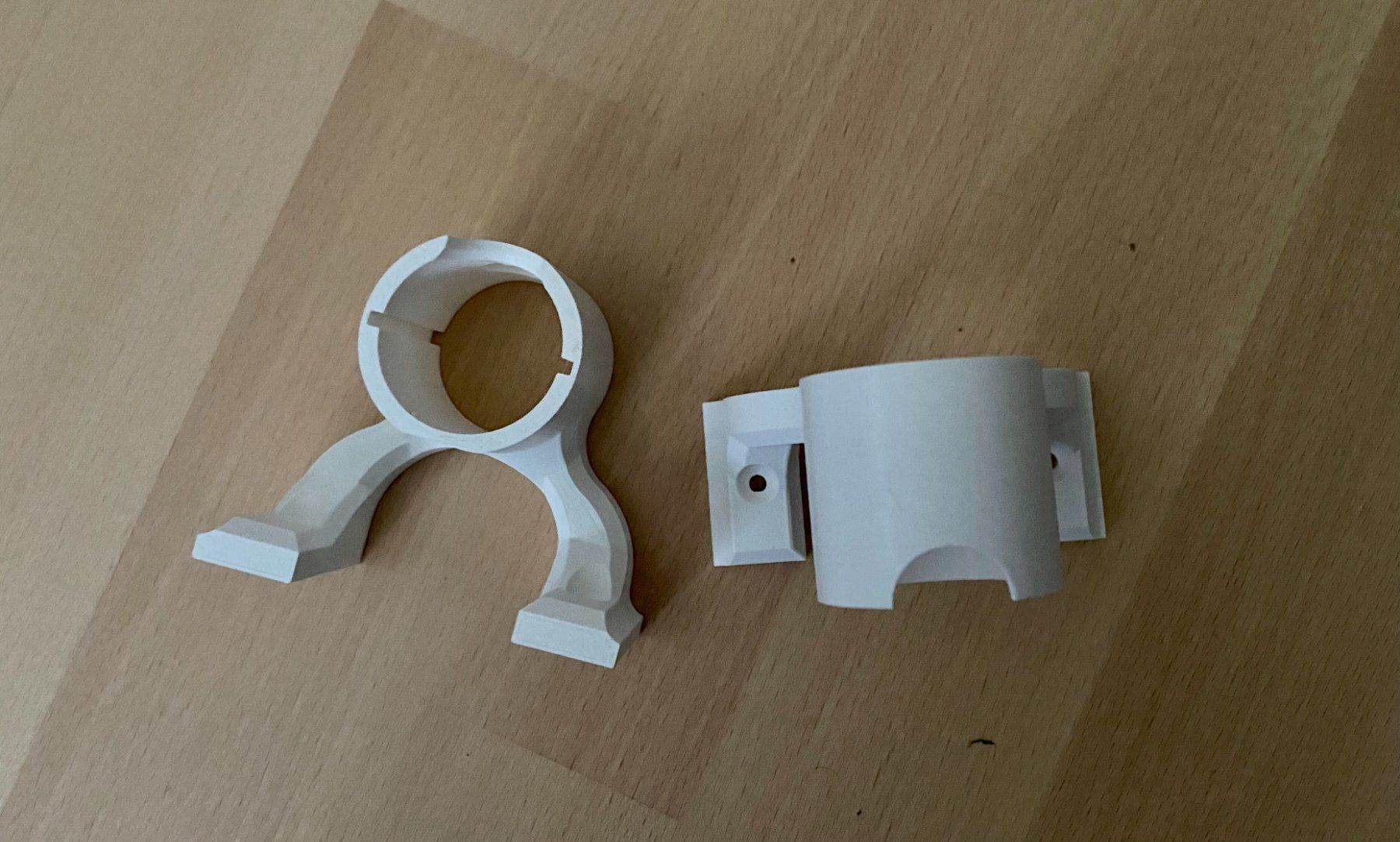 Dyson Staubsauger & Zubehör: Dyson Zubehör Wandhalter – Neu (gemäss Beschreibung) aus Bassersdorf von reimerm88 1