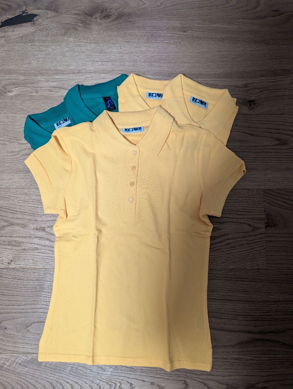 Magliette Polo: Damen Poloshirts Grösse M, 5 Stück – Nuovo e nell'imballaggio originale da Bern venduto da huschelchen 1