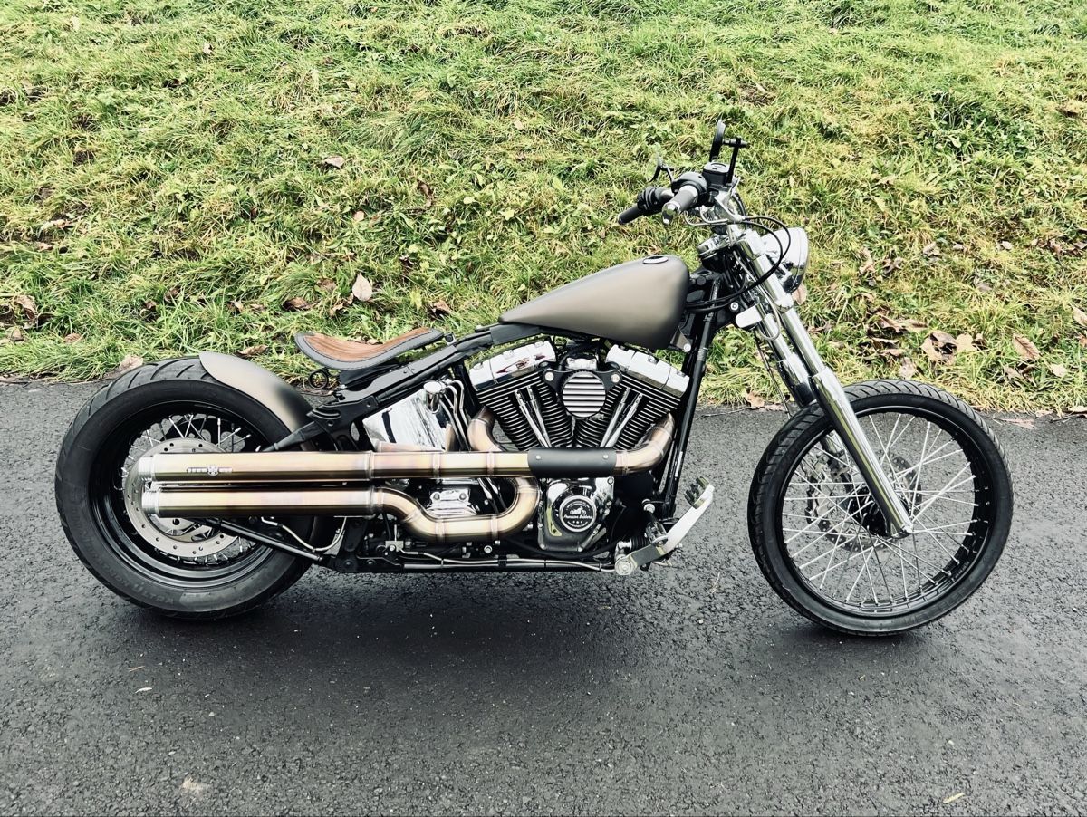 Harley-Davidson Chopper: 2001 Harley Davidson Softail Precision Bobber – Usato da Meggen venduto da PrecisionBobbers