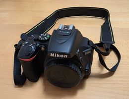 NIKON D5600 - Komplettset (wie neu) zu verkaufen