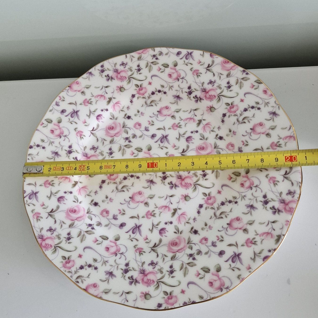Royal Albert Tazze: Royal Albert Tee-/Kaffeetasse, rosa mit Blumenmuster und Unt – Usato da Birr venduto da sen_sy55 7