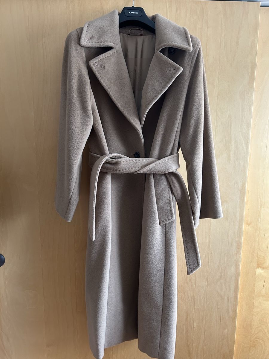 Max Mara Cappotti: MAX MARA Wolle Mantel Gr.42 – Nuovo (secondo la descrizione) da Oftringen venduto da Odessa65
