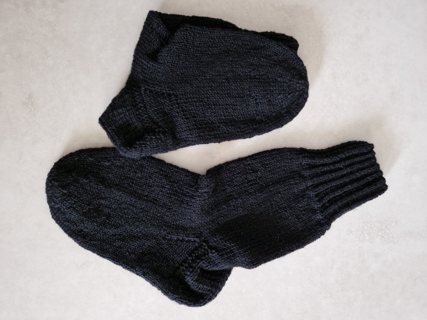 Socken: handgestrickte Socken Gr. 45 – Neu (gemäss Beschreibung) aus Ursenbach von gruenblau
