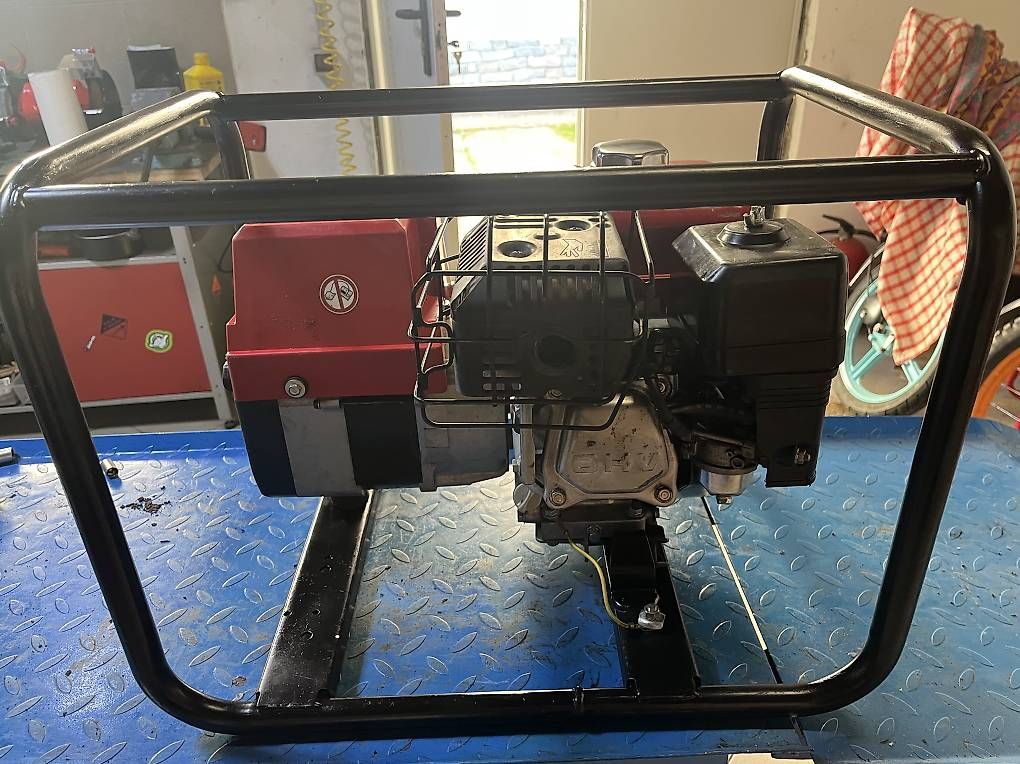 Honda Stromgeneratoren: Generatore Honda EC2000 – Gebraucht aus Vacallo von rao_x782 2