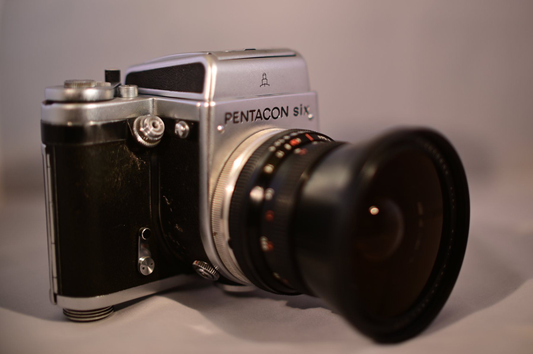 Pentacon Appareil photo: Pentacon Six – D'occasion à Uster par Stoessda