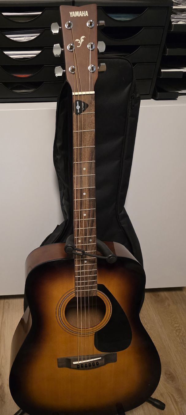 Yamaha Musikinstrumente: Gitarre YAMAHA F310  – Neu und originalverpackt aus Kloten von Marincee
