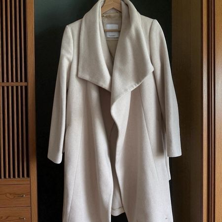 Elegante Damen Wintermantel von Mango, Grösse M, Creme