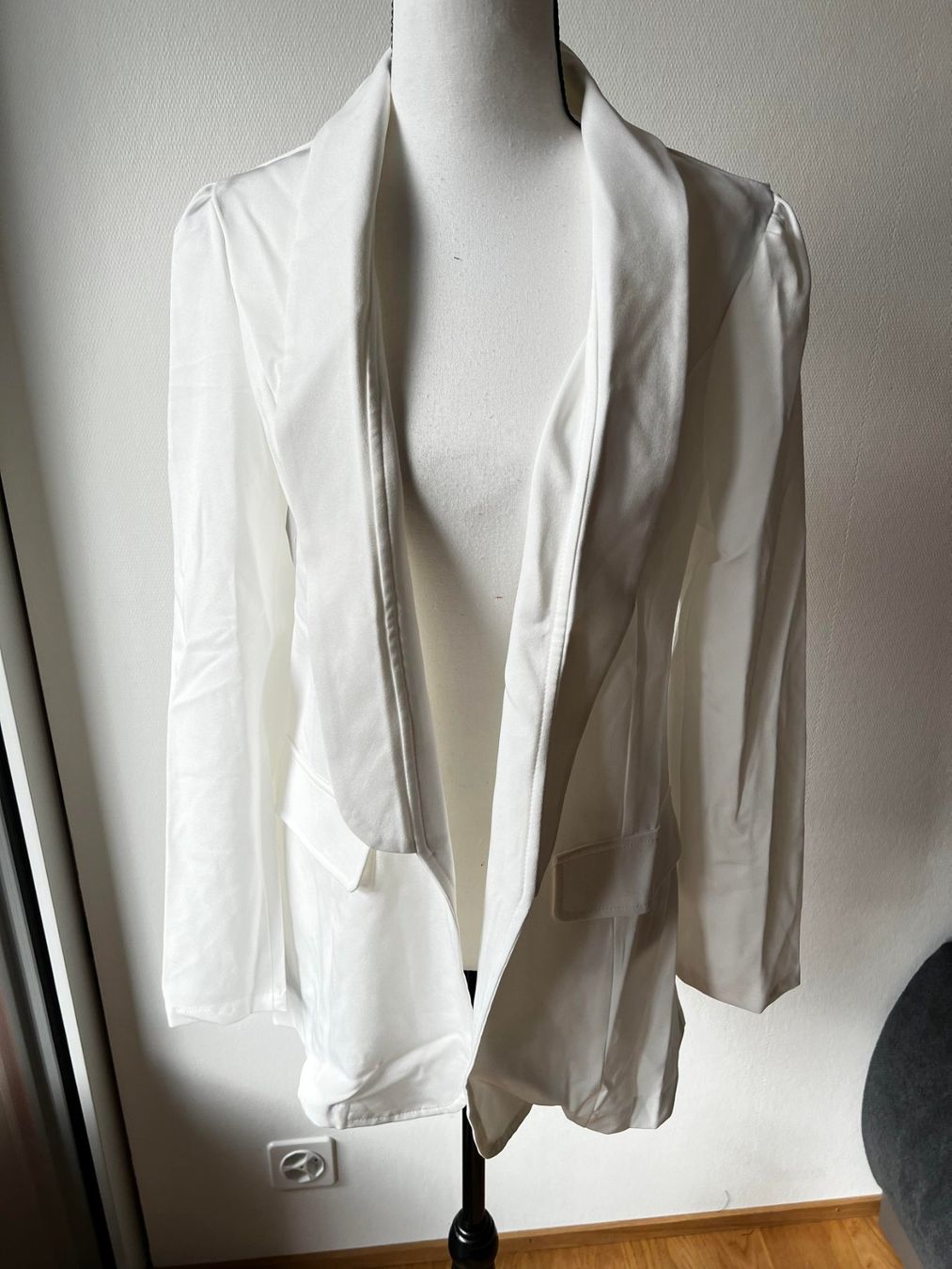 Shein Giacche: Neuer Blazer S – Nuovo e nell'imballaggio originale da Riehen venduto da edu_92w7 3