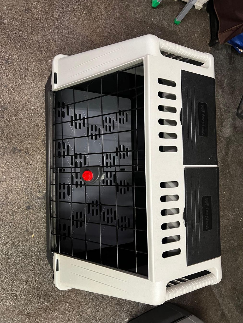 Ferplast Käfige, Transport & Sicherheit: Hundetransportbox – Gebraucht aus Zwillikon von streichli01 2