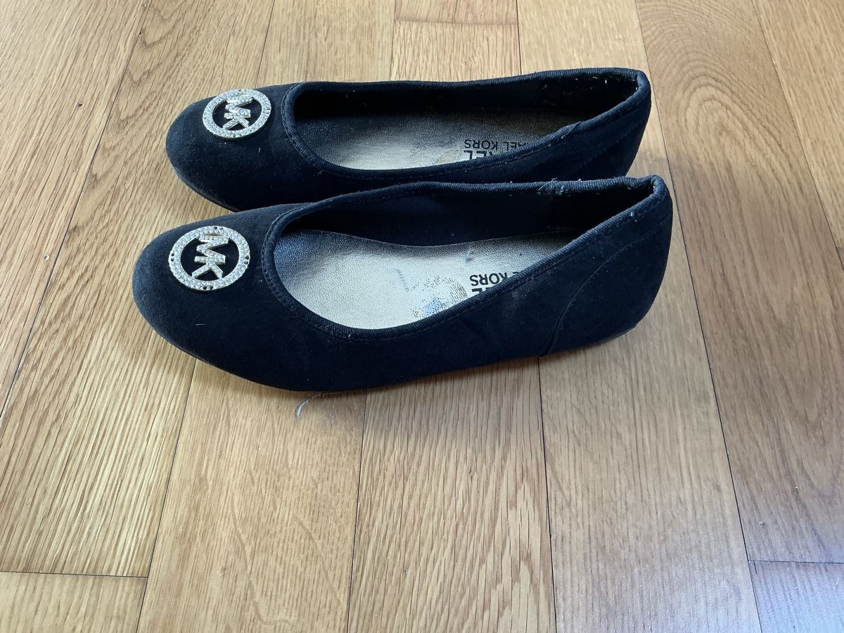 Scarpe per ragazze: MICHAEL KORS BALLERINAS GR. 32 – Usato da Volketswil venduto da rainbow6561 1