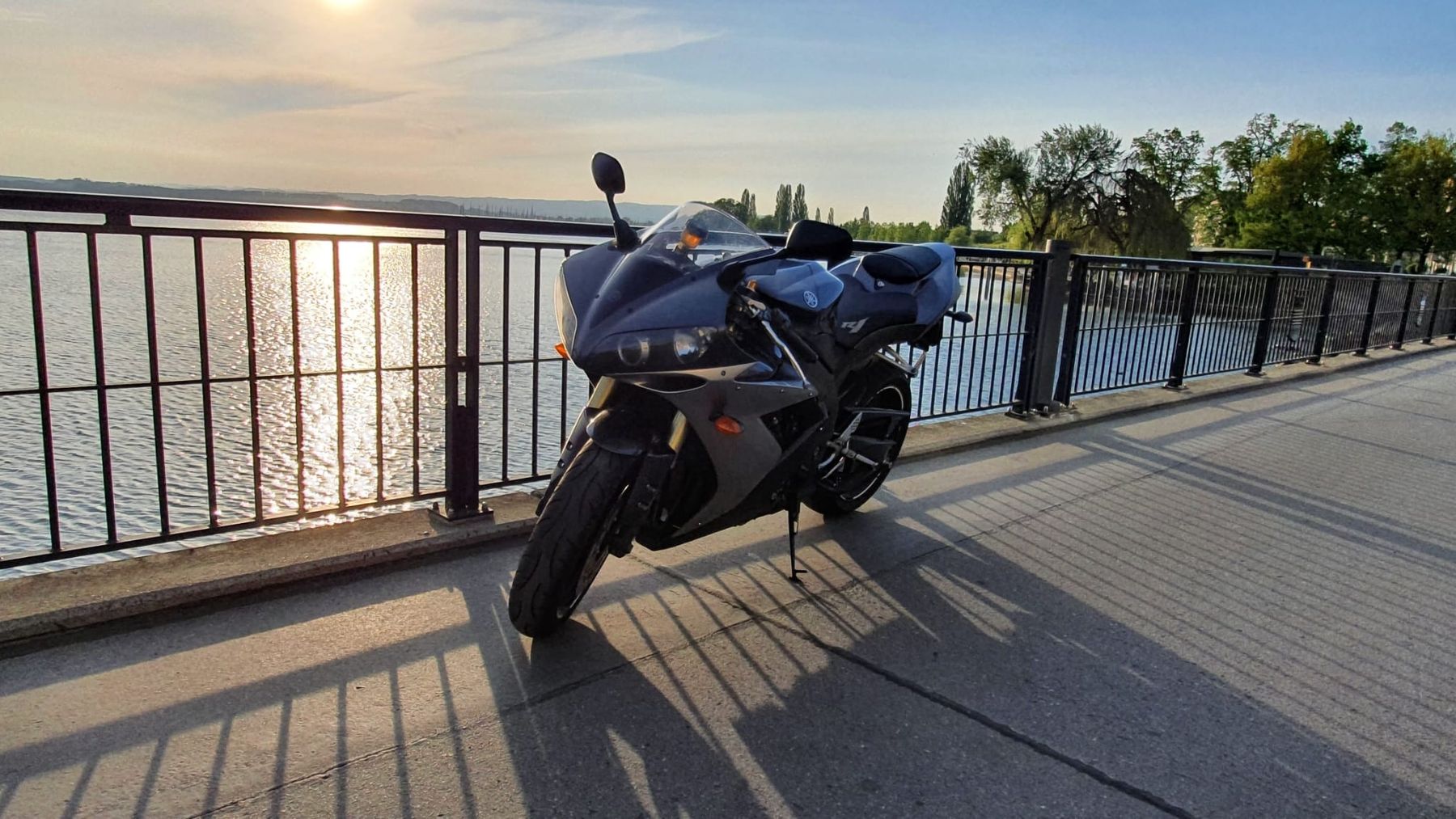 Yamaha Strada: Yamaha R1 – Usato da Kerns venduto da Aviator_Ben 3