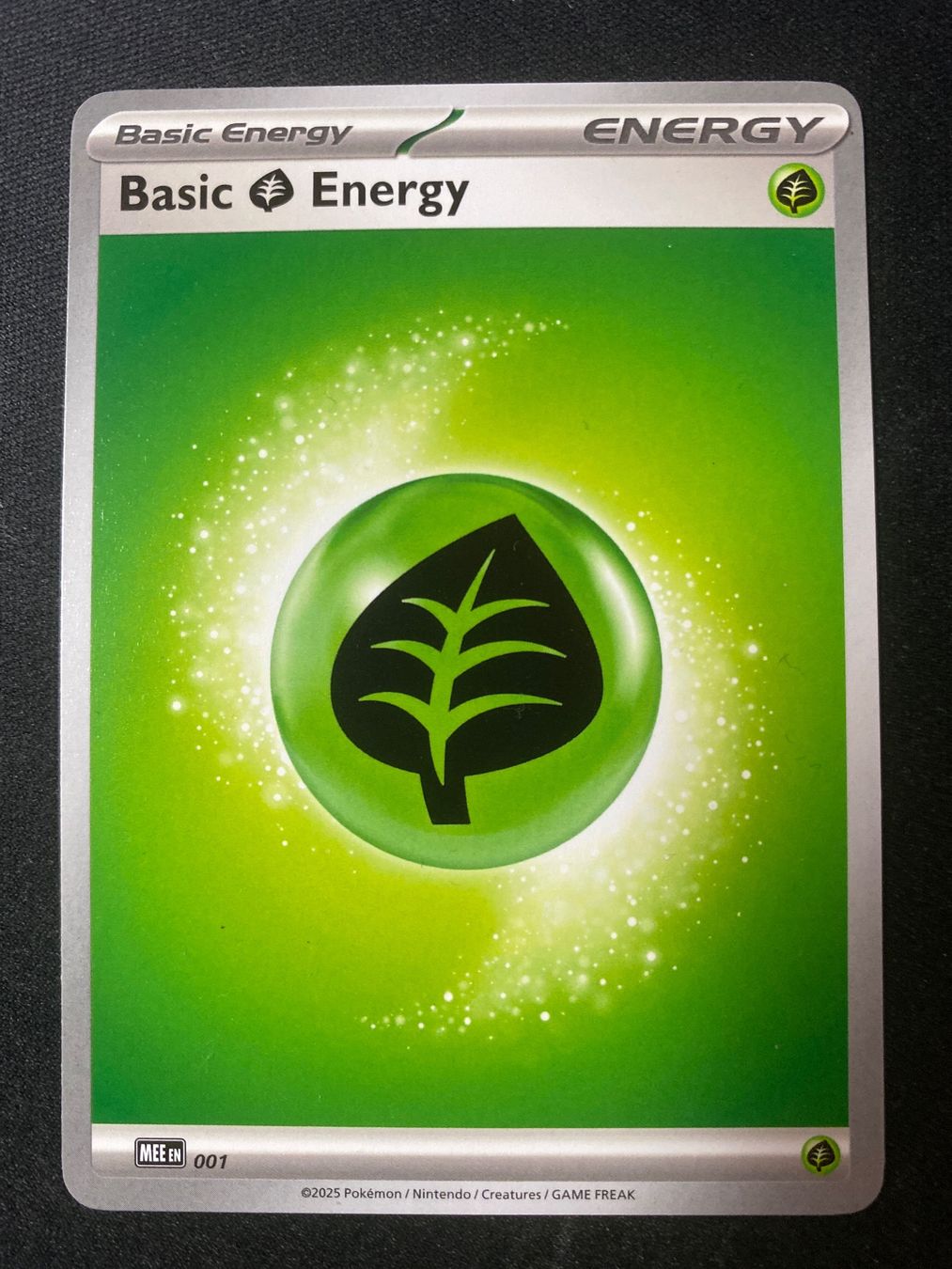 Pokémon Carte collezionabili: Basic Grass Energy 001 - Mega Evolution Energies - EN – Nuovo (secondo la descrizione) da Hausen AG venduto da Shrade