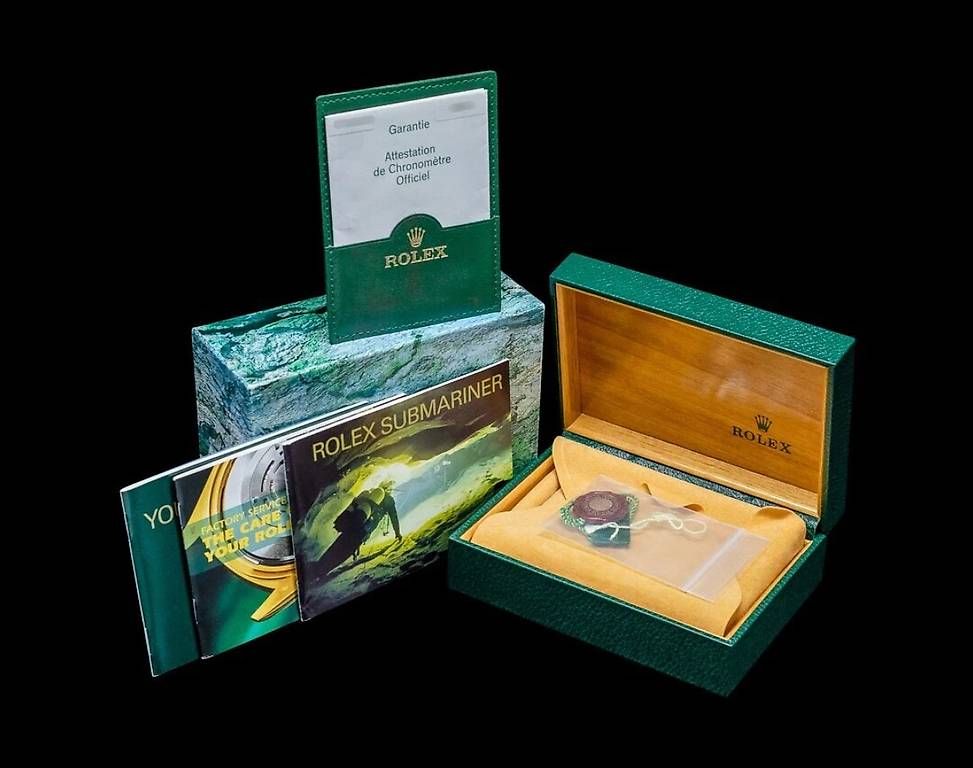 Orologi: Rolex Submariner «Flat Four» 2003 – Nuovo e nell'imballaggio originale da Comano venduto da Iber8616 3