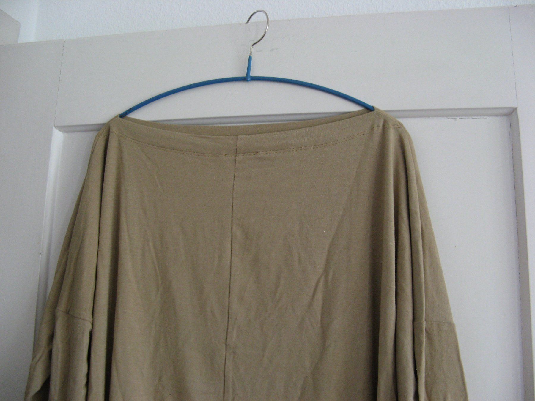 Camicette: Oberteil von Carla C. Gr. 40 hellbraun – Usato da Zürich venduto da apil 4