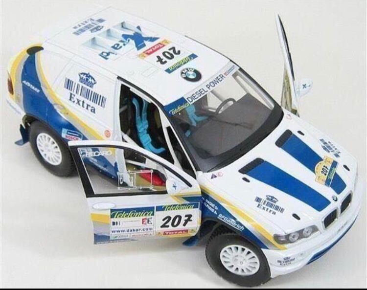 BMW Modellini d'auto: BMW X5 DAKAR 1/18 – Nuovo (secondo la descrizione) da Wohlen AG venduto da PrivatSammlung