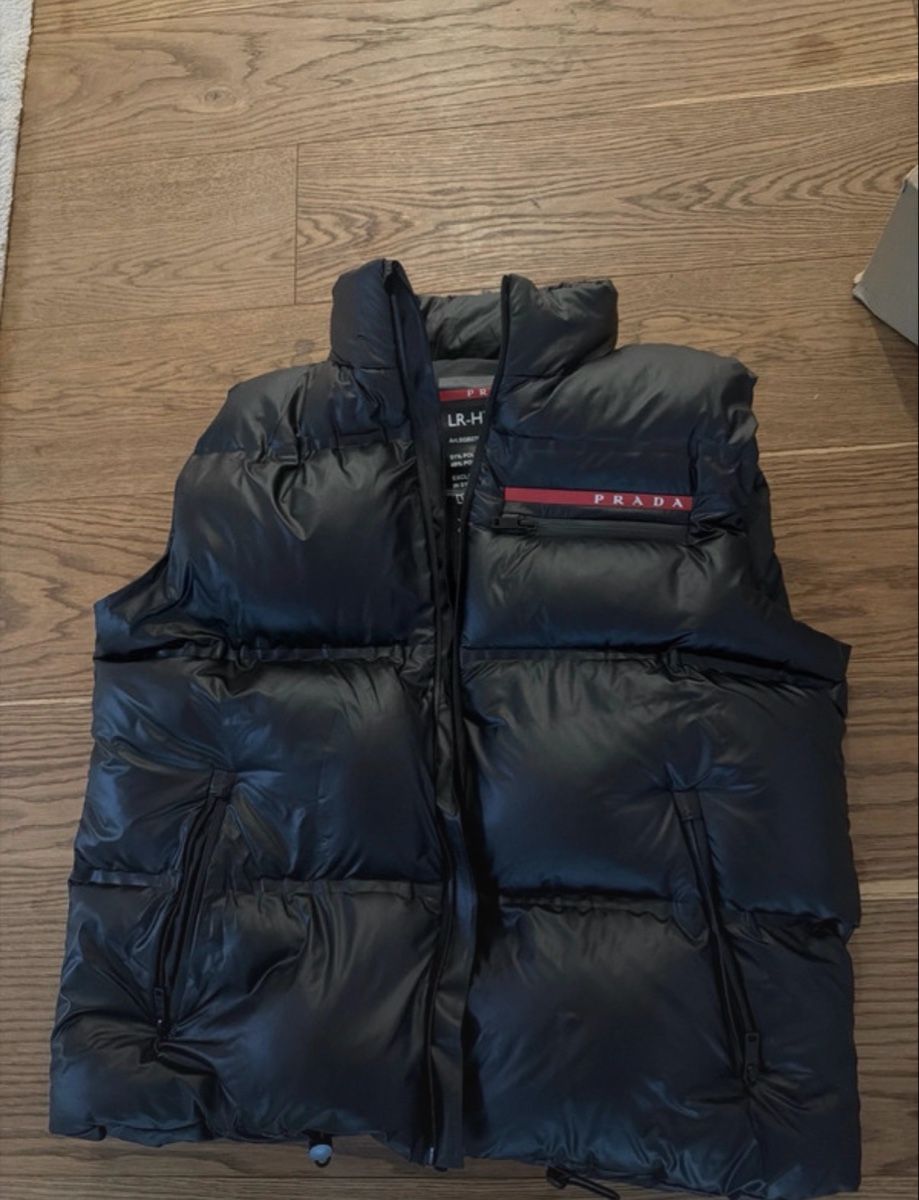 Prada Gilets & Westen: Prada Weste – Gebraucht aus Zürich von pau_2bhp