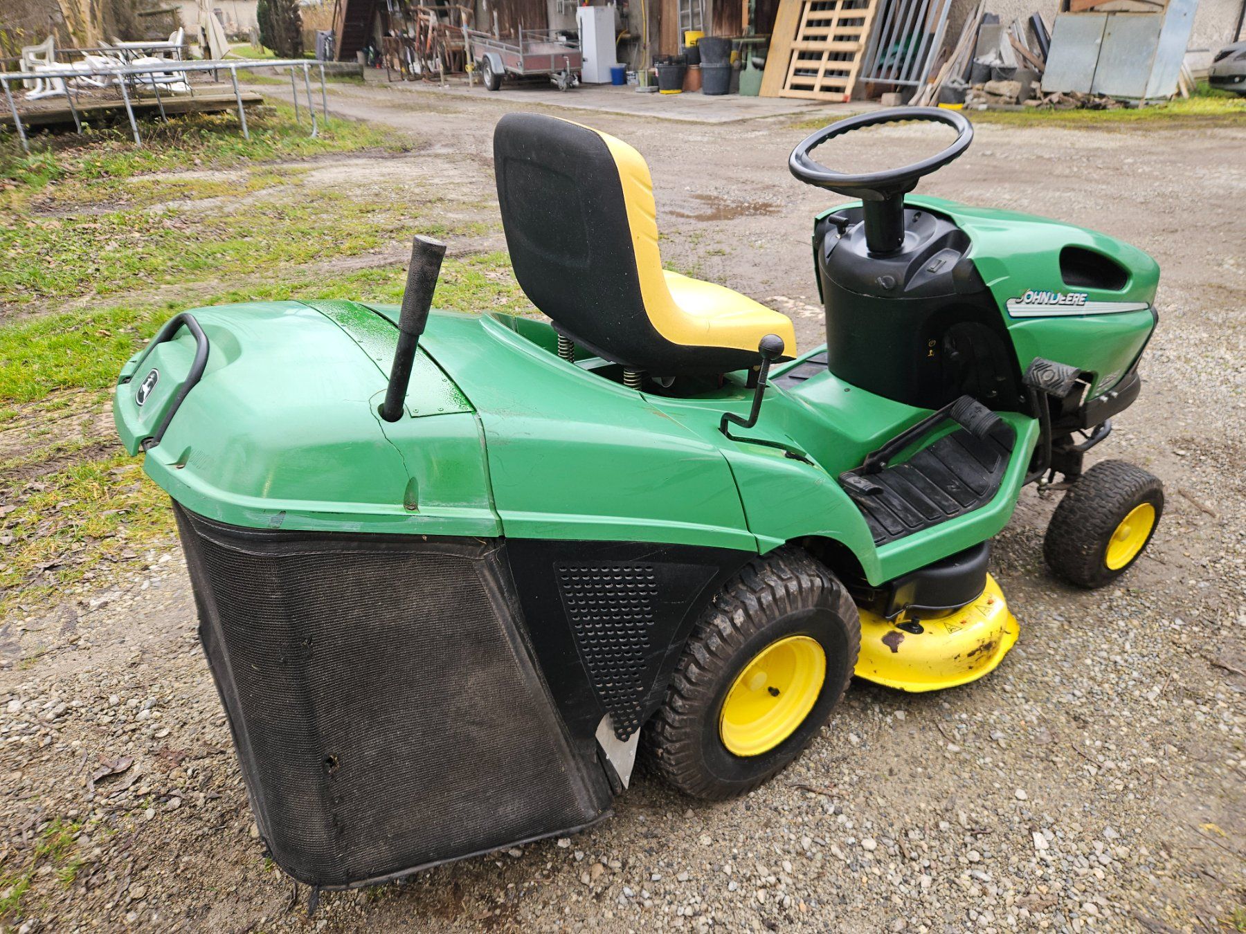 Tagliaerba: Rasentraktor John Deere – Usato da Oberburg venduto da M86 7