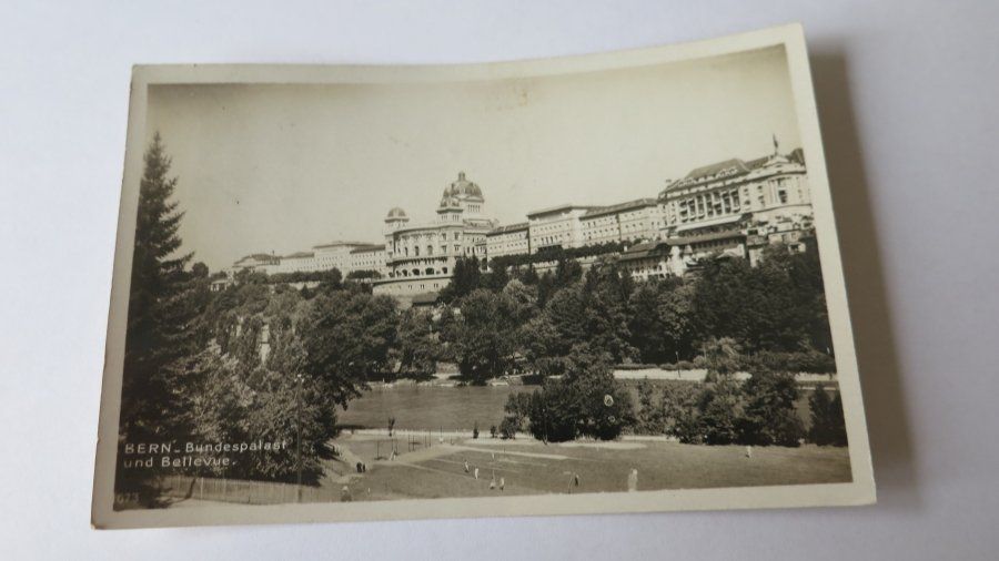 Cartoline postali: Bern - Bundespalast und Bellevue - 1933 – Usato da Jona venduto da centumprata