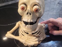 Mega-geiler Halloween Spass Skelett Sparbüchse Gusseisen..!!