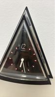 Tischuhr Seiko Dreieck Form schwarz Quarz Japan gebraucht
