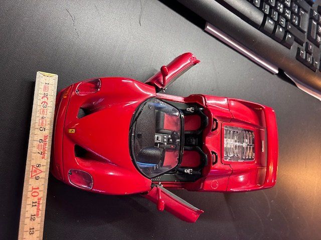 Ferrari Modellini d'auto: Modelauto Ferrari F 50 rot – Usato da Saanen venduto da Saanen61