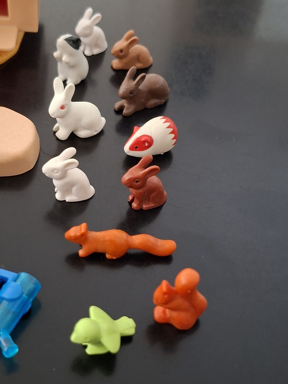 Playmobil Spielzeuge: Playmobil 6 Hasen, 2 Hamster , 2 Eichhörnchen – Gebraucht aus  von  1