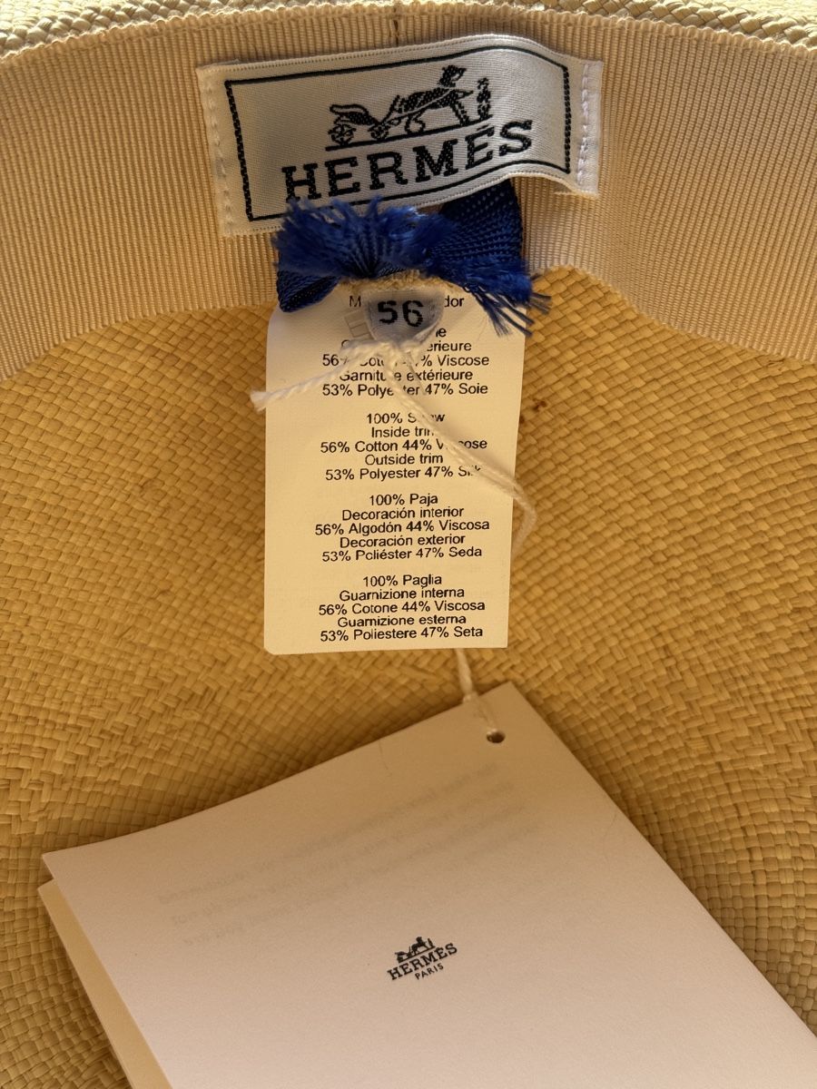 Hermès Copricapi, berretti & cappellini: Hermes Panama Hat with Patterned Ribbon Like New – Nuovo (secondo la descrizione) da Saanen venduto da ewoutlio 6