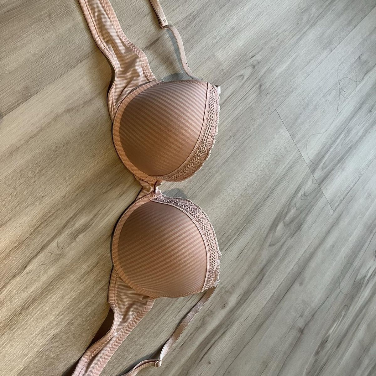 Autres dessous: Push Up BH rosa – D'occasion à Neftenbach par anisha_capone 1