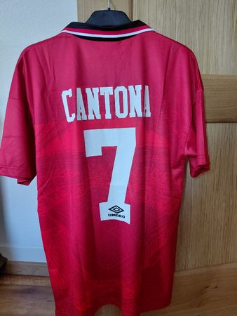 Maillot football Umbro Man Utd Cantona 7 rouge etat neuf